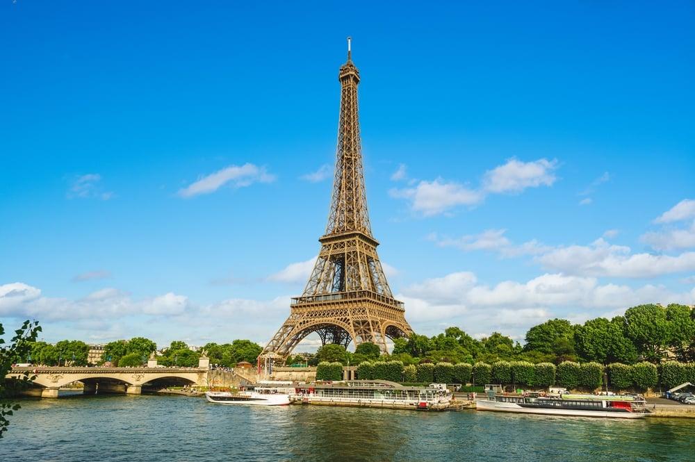  France Visa Checklist 2025: List of Documents Required